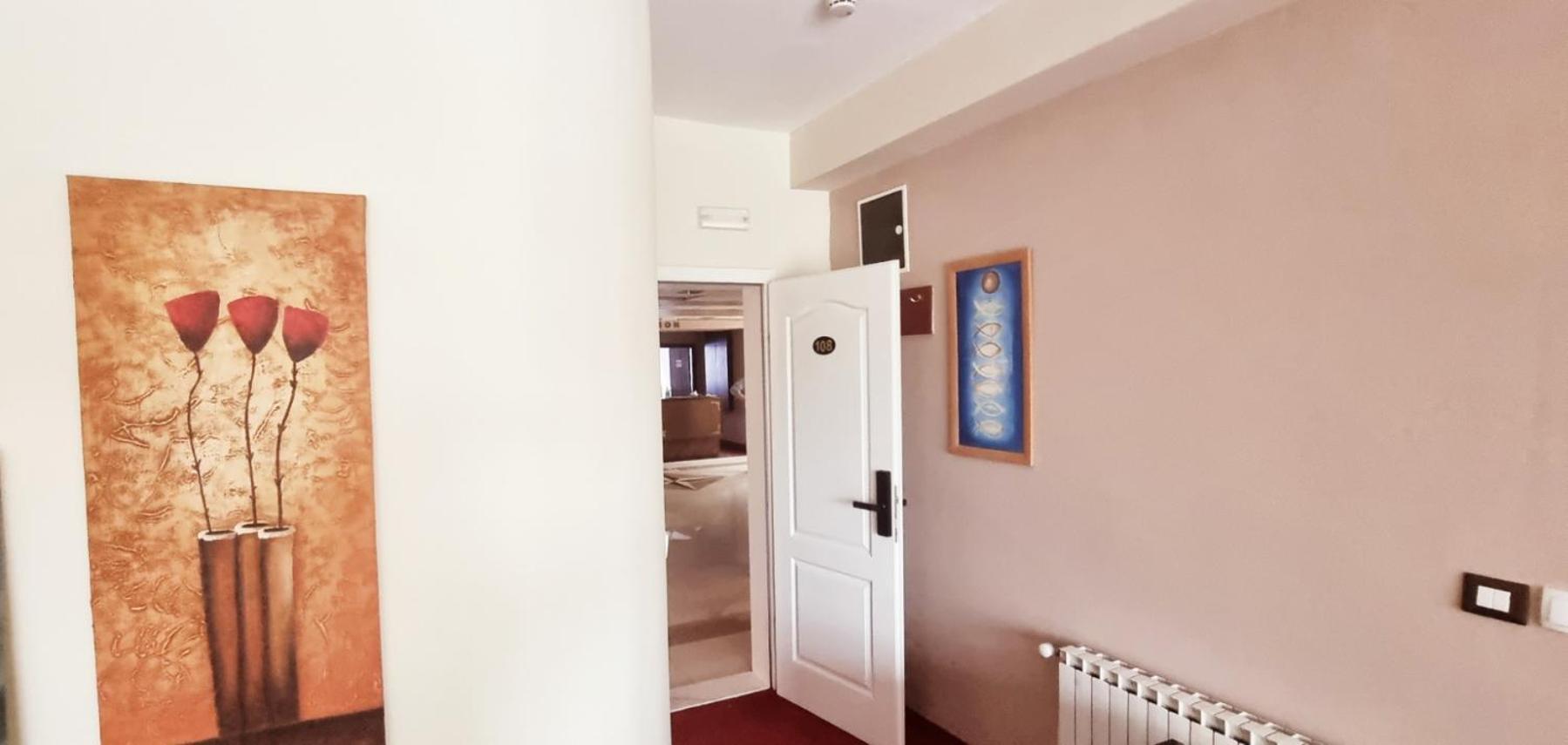 Hotel Bluebell Ohrid Buitenkant foto