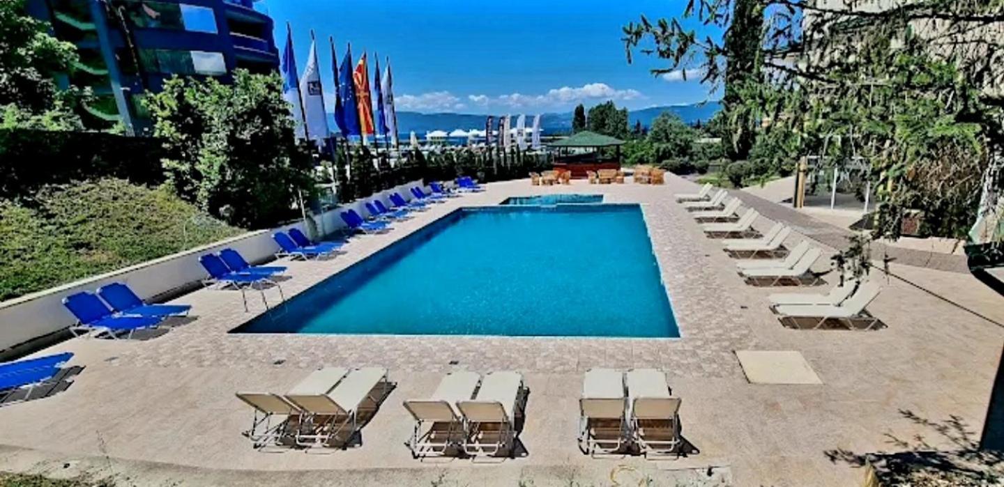 Hotel Bluebell Ohrid Buitenkant foto